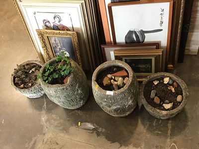 Lot 7 - Two pairs of concrete garden planters