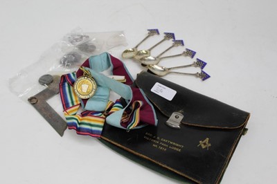 Lot 2014 - Collection of Masonic items