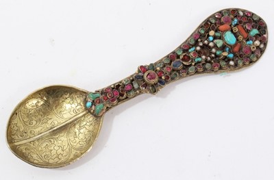 Lot 637 - Silver gilt and inlaid spoon