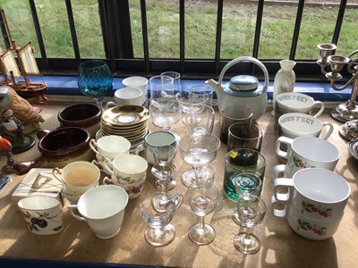 Lot 82 - Various glass and china ware to include Victorian and later etched glasses