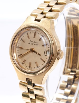 Lot 620 - Ladies 18ct gold Bulova Accutron wristwatch