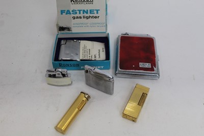 Lot 2115 - Vintage cigarette lighters to include two Dunhill