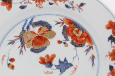 Lot 82 - Unusual Chinese Imari dish painted with crabs