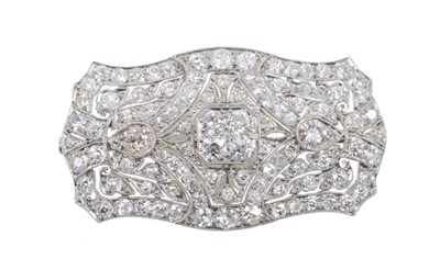 Lot 435 - Art Deco diamond plaque brooch