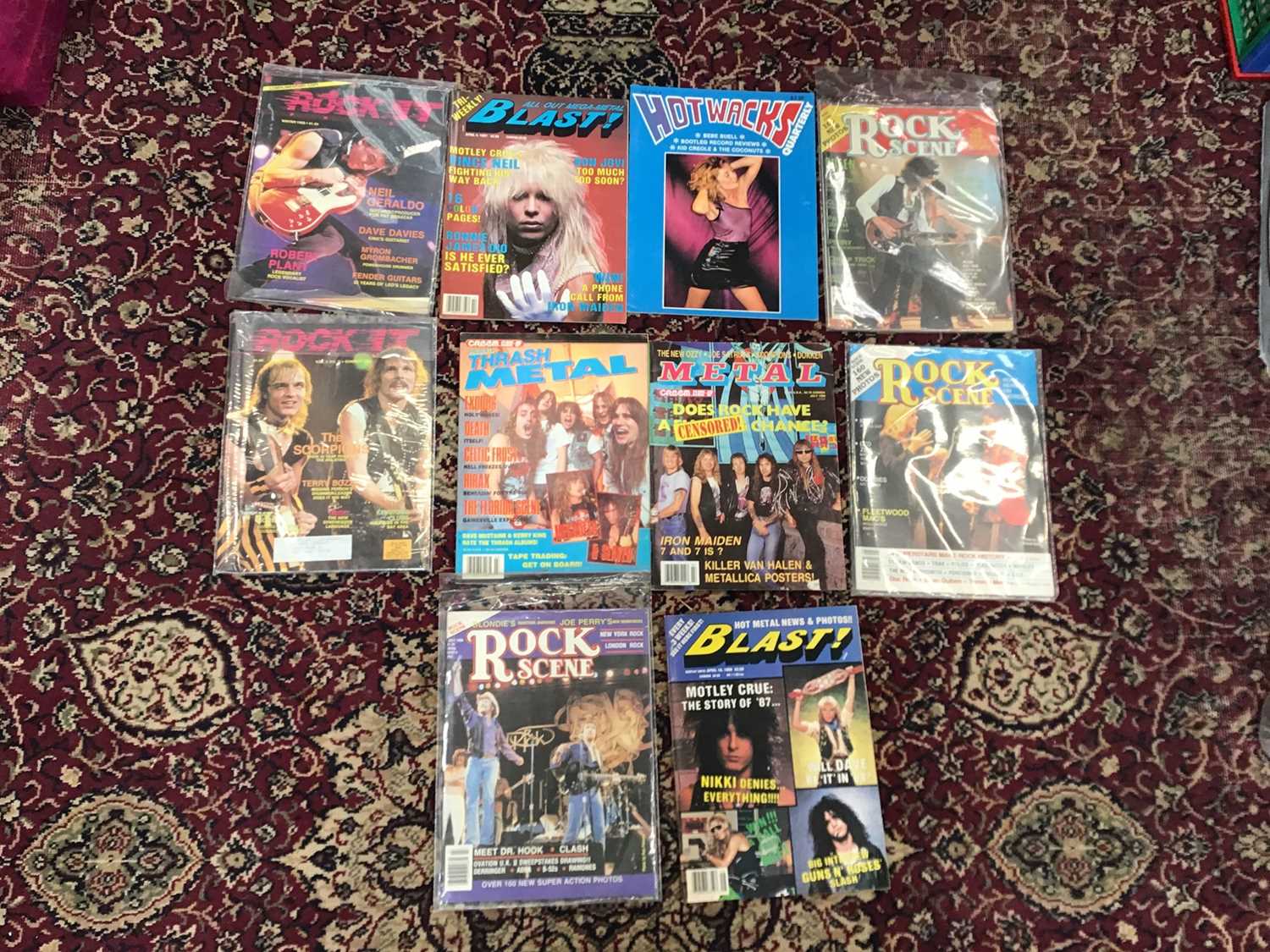 Lot 1868 Qty of rock/metal magazines 1980s/90s