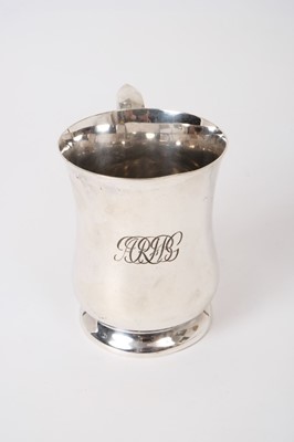 Lot 201 - Good Quality Contemporary Silver Christening tankard of baluster form, with scroll handle and engraved initials, (Sheffield 1962), Maker, Viner's Ltd, 12oz, 11.5cm in overall height