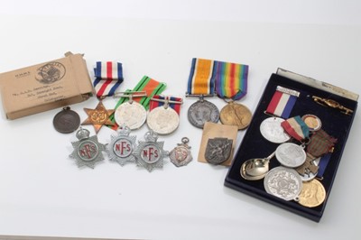 Lot 673 - First World War Pair comprising War and Victory medals named to 177694 GNR. F.D. Barton. R.A. (Mounted on bar) together with Second World War medals comprising France and Germany Star, Defence and...