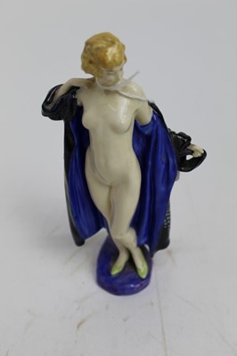 Lot 864 - Rare Royal Doulton figure - The Bather HN687