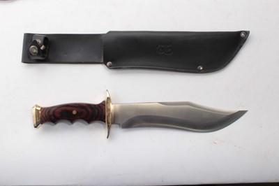 Lot 752 - Second World War Japanese Arisaka type 30 bayonet, with an unusual quillion (lacking scabbard), together with two hunting knives, a Malayan Kris and a miniature Kukri. (5)