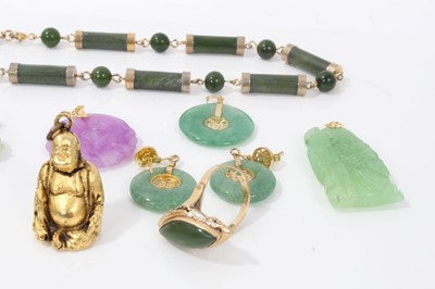 Lot 114 - Group Chinese hard stone jewellery including jade, two Buddha pendants and 14ct gold mounted green hardstone pendant