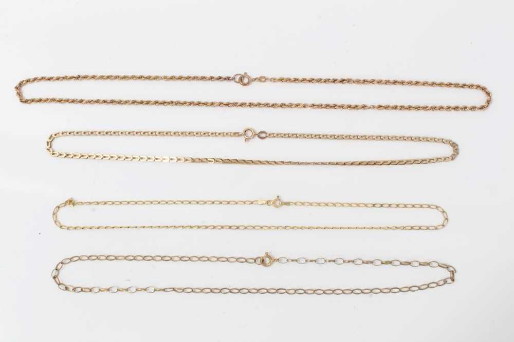 Lot 117 - Four 9ct gold chains