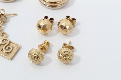 Lot 143 - Seven pairs of gold earrings