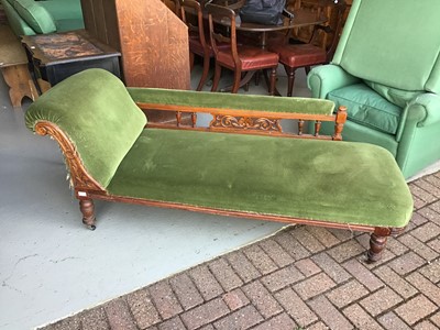 Lot 140 - Chaise lounge upholstered in green matrerial