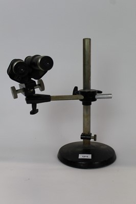 Lot 1915 - Pair of Leitz Wetzlar binoculars mounted on a stand