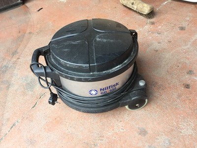 Lot 49 - Nilfisk GD 930 Industrial Vacuum Cleaner (lacking hose and extension pieces)