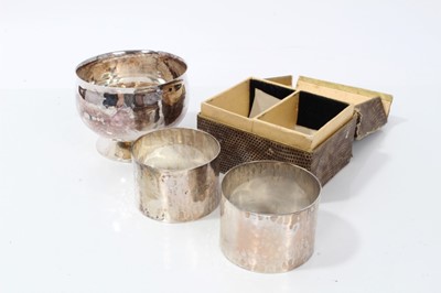 Lot 202 - Pair hammered silver napkin rings and hammered silver pedestal dish