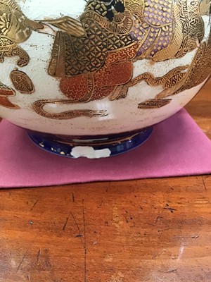 Lot 60 - Garniture of Japanese satsuma vases