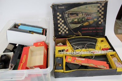 Lot 1533 - Scalextric CM1 set in original box plus some Tri Ang railway items .