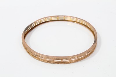 Lot 287 - 9ct gold bangle