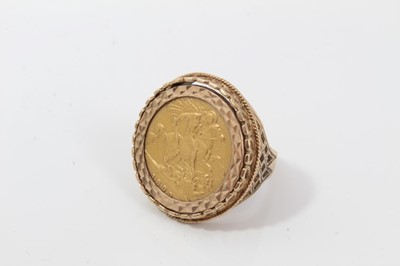 Lot 294 - Victorian gold half Sovereign in 9ct gold ring mount