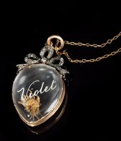 Lot 607 - Late Victorian locket with a glazed...