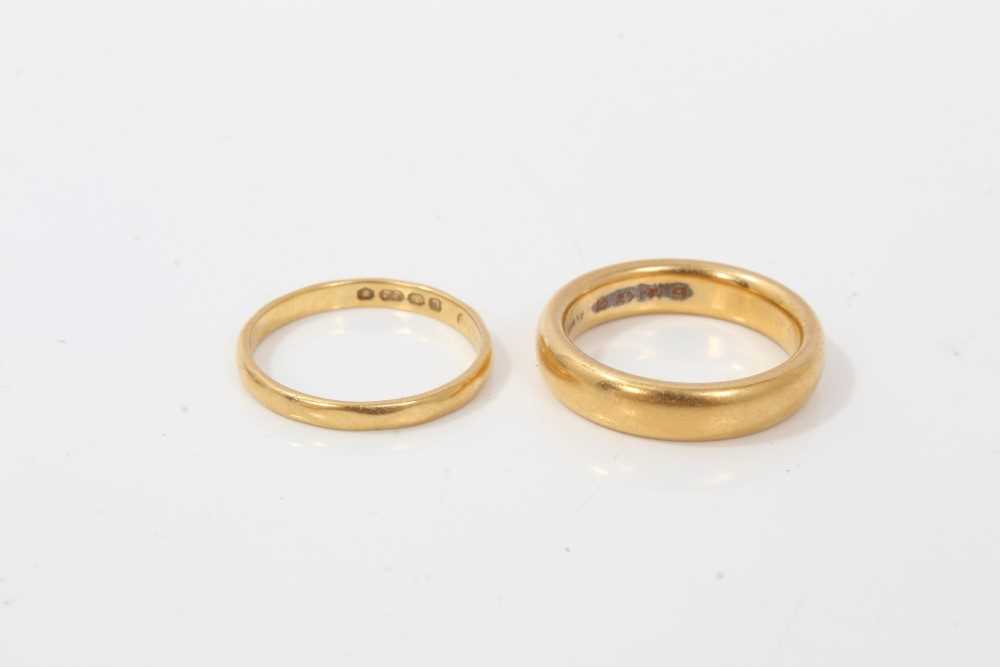 Lot 305 - Two 22ct gold wedding rings