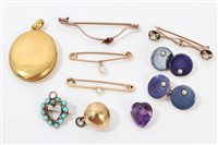 Lot 609 - Group of antique jewellery - to include...