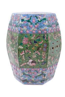 Lot 96 - Late 19th/early 20th century Chinese porcelain garden seat