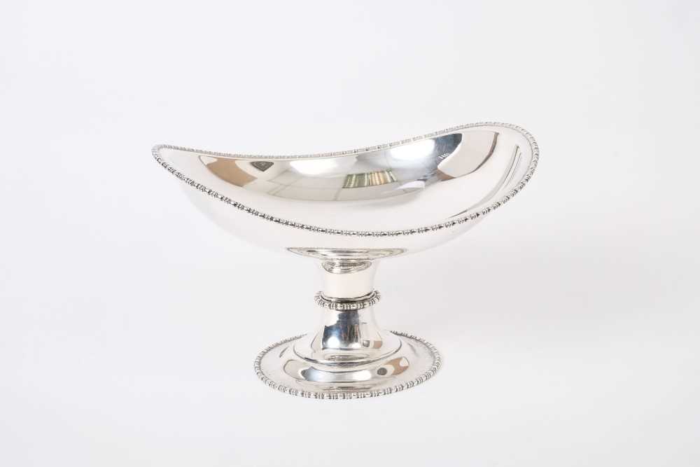 Lot 211 - George V silver comport of navette form with egg and dart borders, raised on pedestal foot, (Sheffield 1914), Maker Atkin Brothers, 16oz, 15cm in overall height