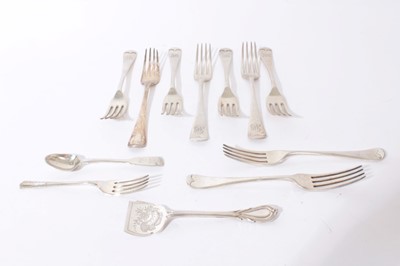 Lot 314 - Six Edwardian Hanoverian pattern silver dinner forks with engraved initials (Sheffield 1907), Maker Mappin & Webb, together with silver and plated flatware, 17oz of weighable silver