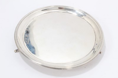 Lot 362 - George III circular silver card tray, by Peter and Anne Bateman, London, 15cm diameter