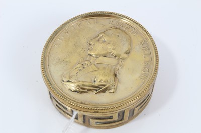 Lot 129 - 19th century Admiral Lord Nelson commemorative brass snuff box
