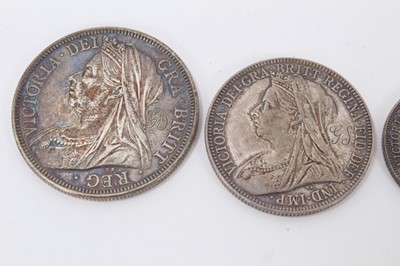 Lot 11 - Fine Queen Victoria commemorative minature portrait and 1901 coin set in fitted box
