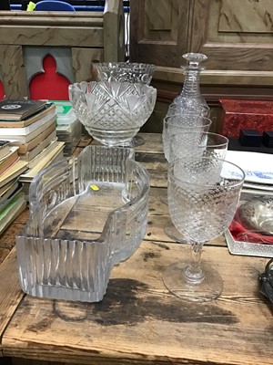 Lot 78 - Mixed lot of glass to include goblets