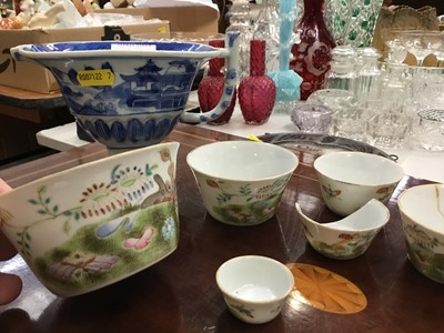 Lot 452 - Antique and later Chinese and Japanese ceramics