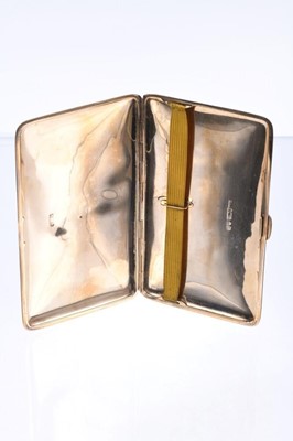 Lot 548 - 9ct gold cigarette case