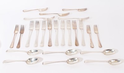 Lot 265 - Set of twelve Edwardian silver Hanoverian pattern dinner forks with engraved initial (London 1909) together with six matching desert spoons and six matching desert forks (all at approximately 50oz