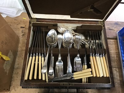 Lot 73 - Canteen of cutlery and fish knives