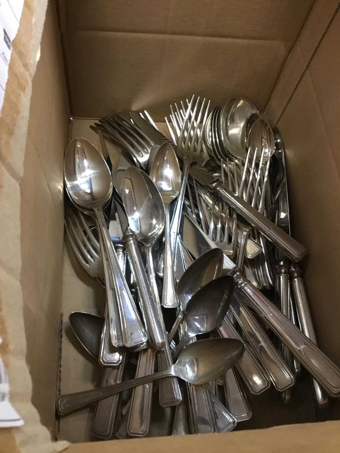 Lot 706 - Lot of silver plated cutlery