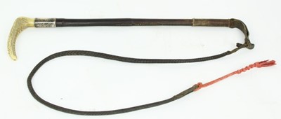 Lot 848 - 1920s silver mounted Brigg hunting whip with stag horn handle and leather covered shaft (London 1928)