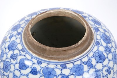 Lot 92 - 19th century Japanese blue and white porcelain...