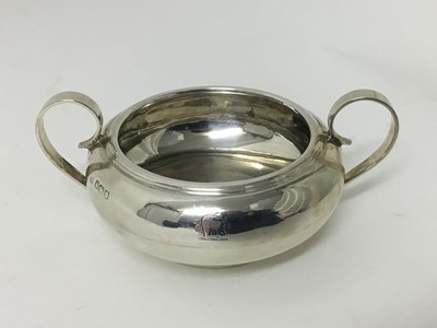 Lot 295 - George V silver two handled sugar bowl with engraved crest (Sheffield 1919)