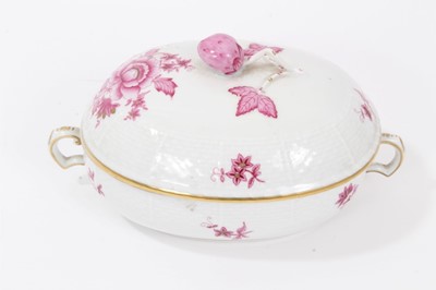 Lot 30 - Herend oval bowl and cover