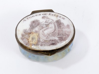 Lot 144 - A South Staffordshire enamel patch box 'A Token of Esteem'