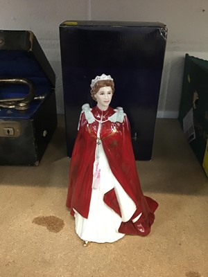 Lot 91 - Royal Worcester figure in celebration of the Queen's 80th birthday with box