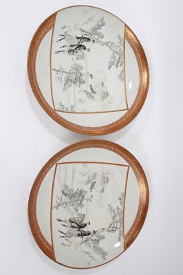 Lot 81 - Pair of Meiji chargers decorated with soldiers