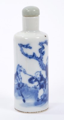 Lot 671 - Chinese blue and white snuff bottle