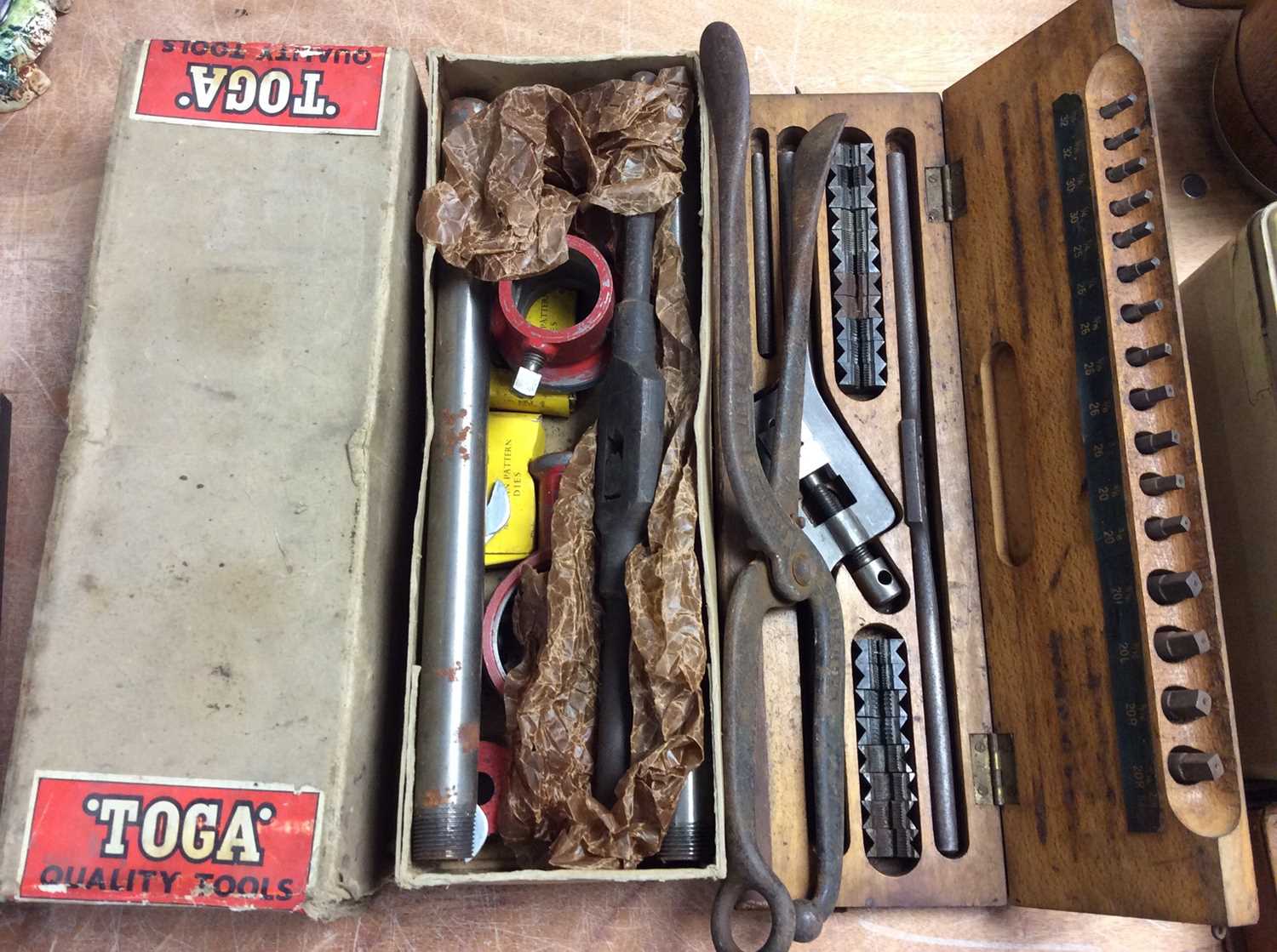 Lot 434 - Tap and dye set in wooden case and other tools