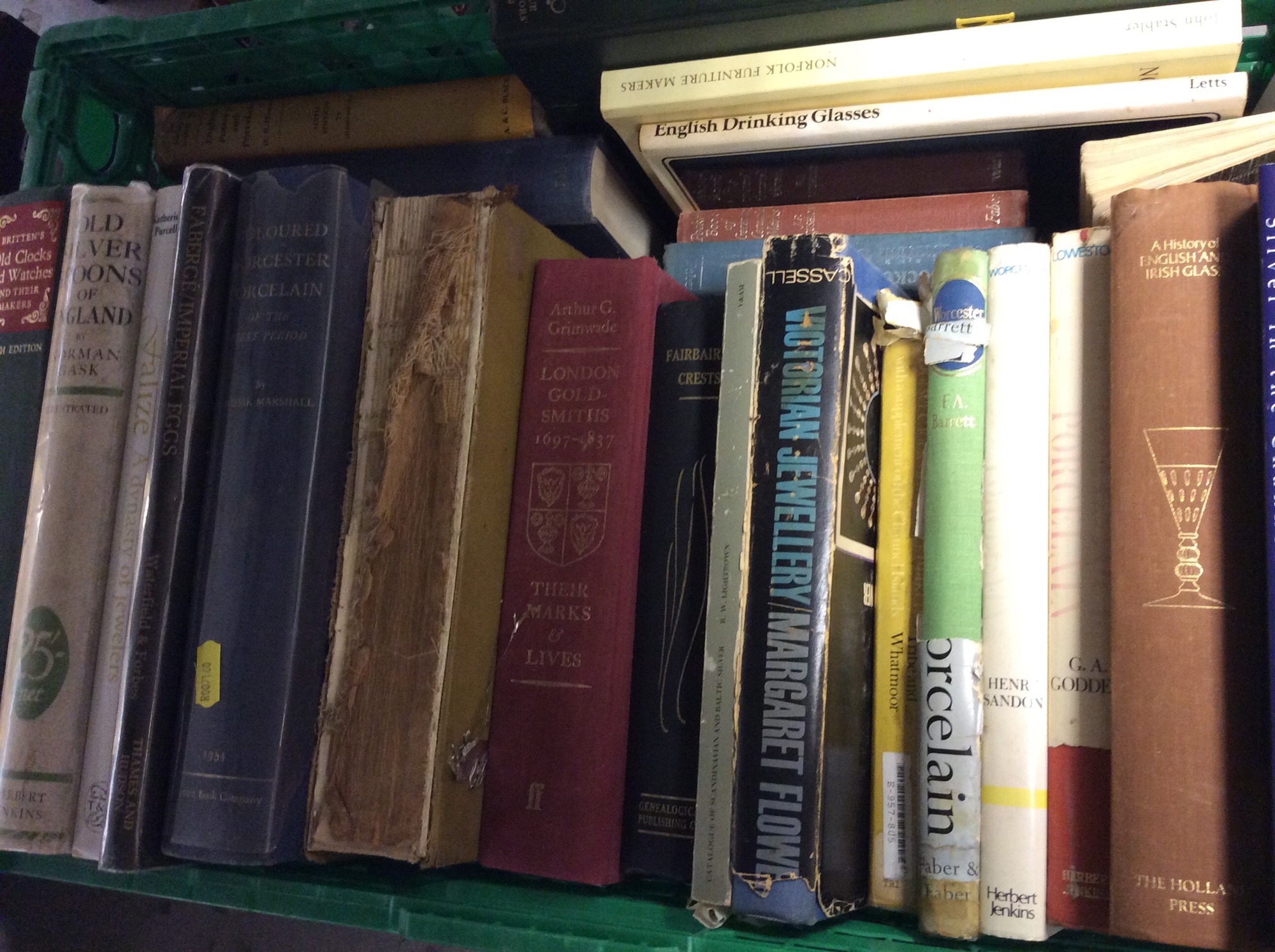 Lot 326 - Extensive collection of antique and art