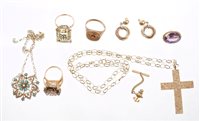 Lot 746 - Group of jewellery - to include a Victorian...